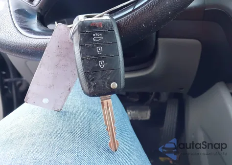 2015 Kia Forte Lx z USA, uszkodzony, nr VIN KNAFX4A6XF5399640